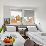 Shortstaypoland Dluga