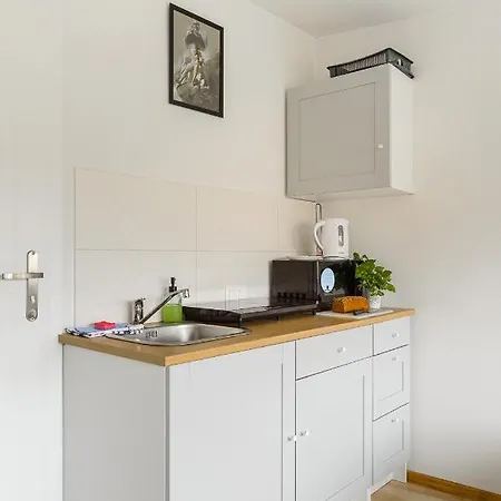 Shortstaypoland Dluga