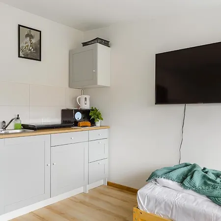 Shortstaypoland Dluga *