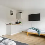 Shortstaypoland Dluga *