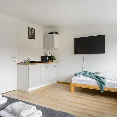 Shortstaypoland Dluga *